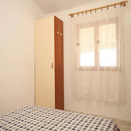 Apartments By The Sea Rukavac, Vis - 1154 Room photo