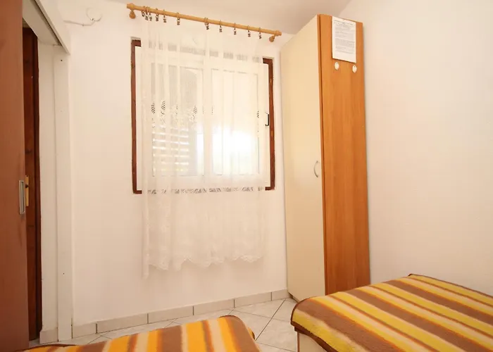 Apartments By The Sea Rukavac, Vis - 1154